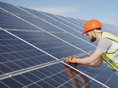 🌞 Cleanlight revoluciona la tecnología solar con IA