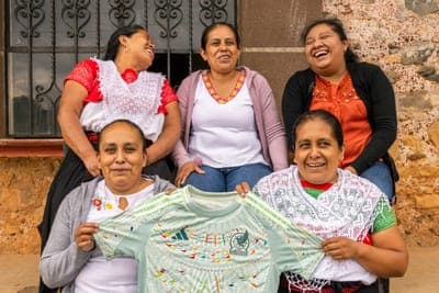 🚀 Cómo un AI viral impulsó a Someone Somewhere hacia un contrato importante con adidas