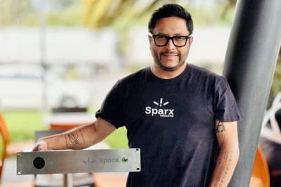 🤖 Exejecutivos de Ecometric lanzan Sparx Networks con ingeniero artificial
