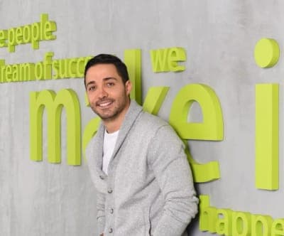 ⚛️ Startup líder en soluciones sostenibles Glasst anuncia lanzamiento de pintura arquitectónica removible