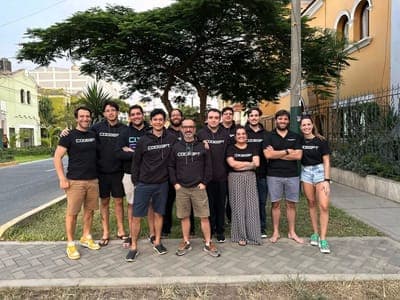 🚀 CodeGPT: 1.5 millones de usuarios redefiniendo el desarrollo de software con IA