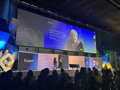 🏫 Platzi CONF homenajea a ACPO y Radio Sutatenza, pioneros en educación