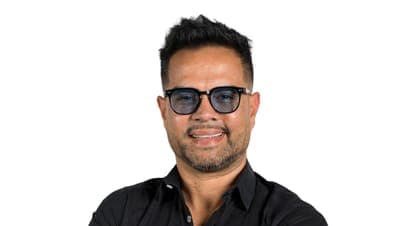 🚀 Un colombiano crea un neobanco para migrantes en España