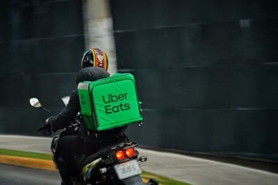🍽️ La Casa de Toño firma acuerdo exclusivo con Uber Eats