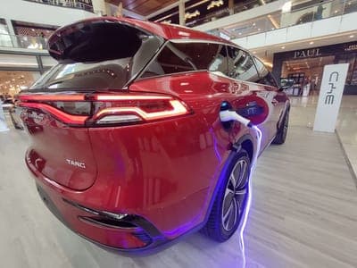 ⚡ Inauguran VEMO y BYD red de carga para vehículos eléctricos en México