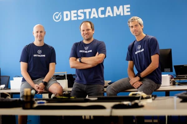 💳 Destácame lanza microcrédito para construir historial financiero