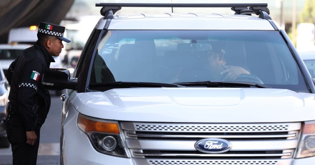 🚀 ⚖️ Uber despliega asesores legales en el AICM para proteger a sus conductores