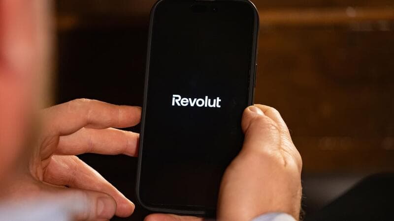 🌎 🇦🇪 Revolut obtiene aprobación para servicios cripto en Dubái y apunta a expansión en Perú