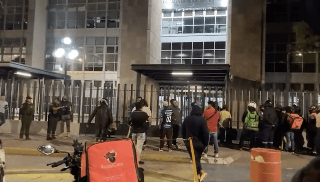 🚀 🛵 Repartidores de Uber, Rappi y Didi protestan contra la Fiscalía en San Luis Potosí