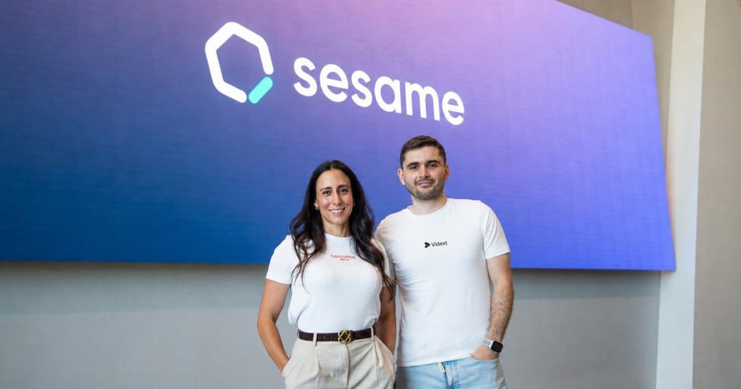 🤝 Sesame integra la IA de Vidext para transformar la formación corporativa
