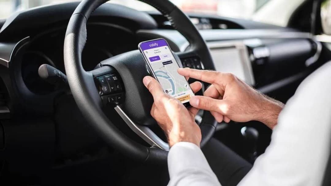 🌎 🚗 Cabify será la primera app de transporte legal en Neuquén