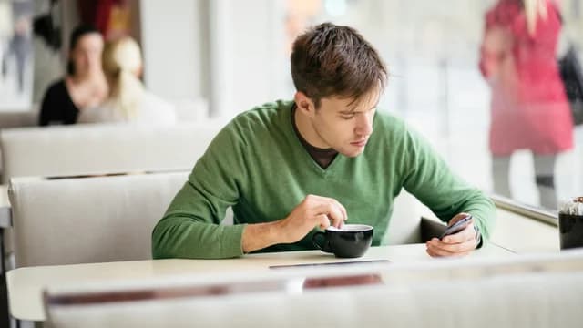 🤖 Tiendanube lanza chatbot con IA para compras 24/7 vía WhatsApp