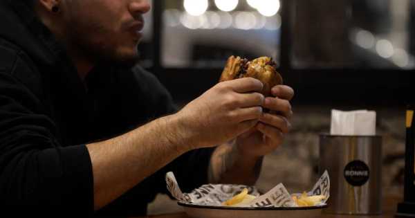 🚀 🍔 Rebelión en Rosario: Las hamburgueserías abandonan PedidosYa y se pasan a Rappi