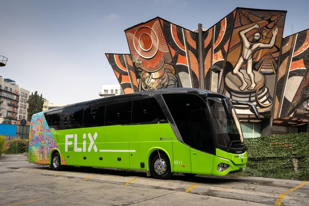 🌎 🚌 Flix denuncia barreras de competencia en México y planea expansión masiva