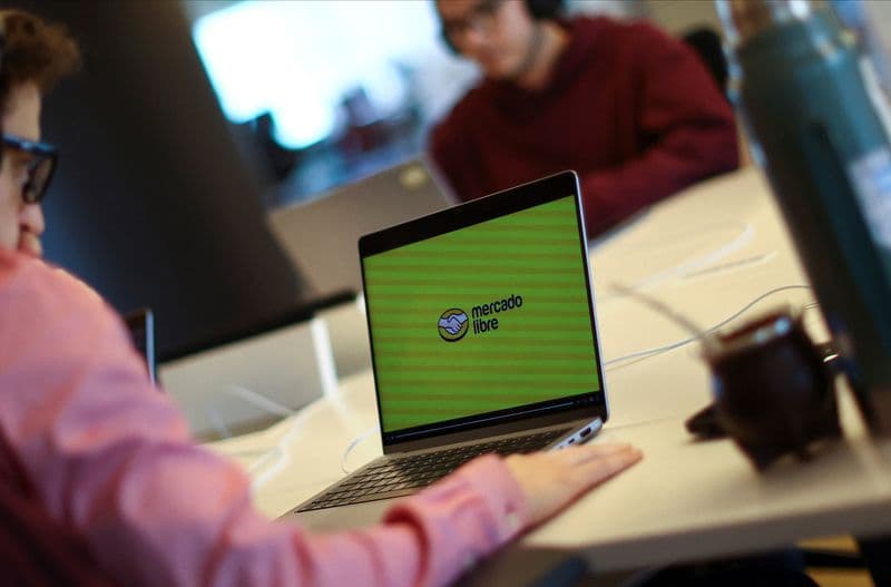 🤝 💊 MercadoLibre ingresa al mercado online de medicinas en Brasil tras adquirir su primera farmacia