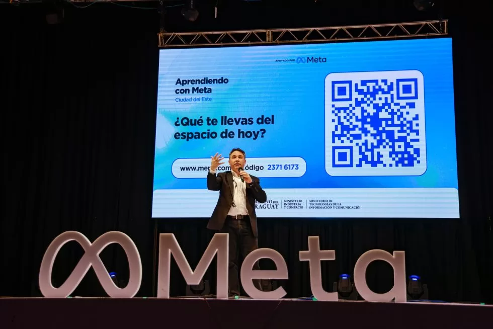 🚀 🎓 META y Gobierno de Paraguay reúnen a 1.200 personas en 'Aprendiendo con Meta' en Ciudad del Este