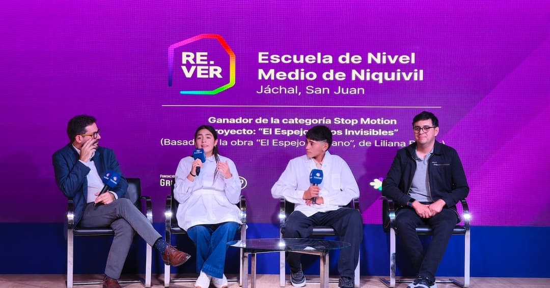 📚 Ticmas y Fundaciones Grupo Petersen lanzan programa educativo RE.VER en Argentina