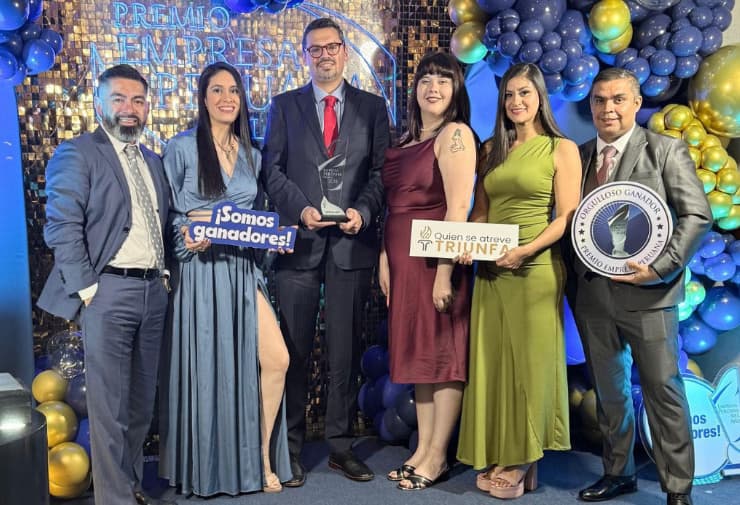 ☁️ 🏆 Defontana: premiada como Empresa Peruana del Año en Software