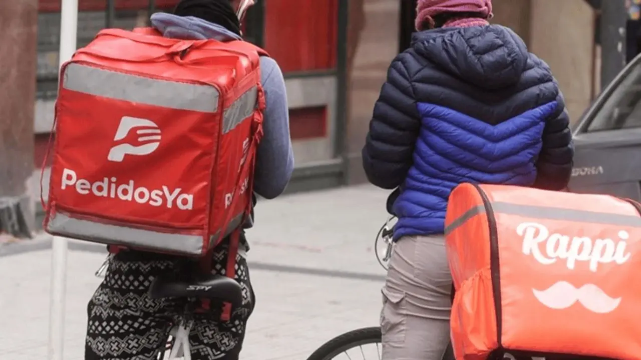 🚀 🛵 CABA firma convenio con Rappi y PedidosYa para regular el delivery