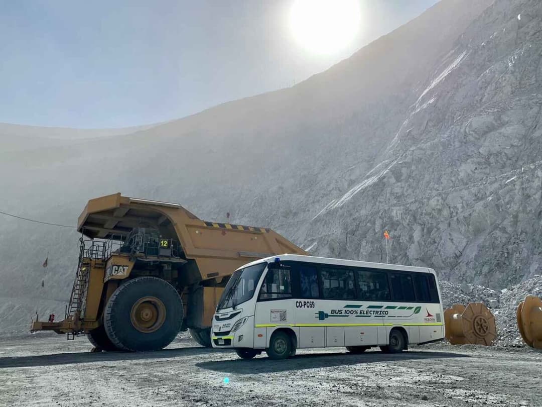 🤝 🚌 Marcopolo adquiere 40% de Reborn en Chile