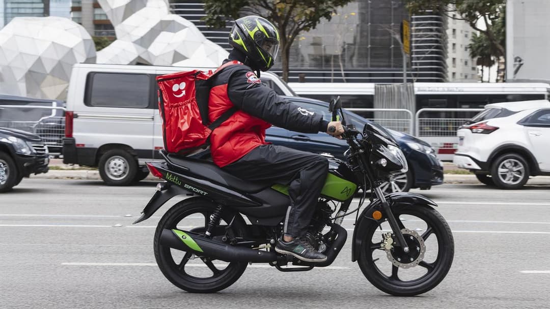 🚀 🛵 iFood lanza programa para financiar licencias de conducir a sus repartidores en Brasil