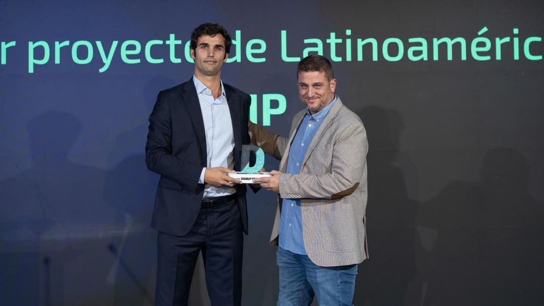 🤝 🏆 DISRUPTORES Innovation Awards 2025 revela finalistas en 'Mejor iniciativa en Latinoamérica'