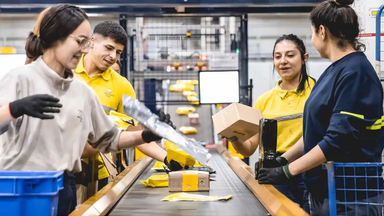 🚀 🛍️ Mercado Libre lanza plan “ropa barata” con fabricantes de Av. Avellaneda