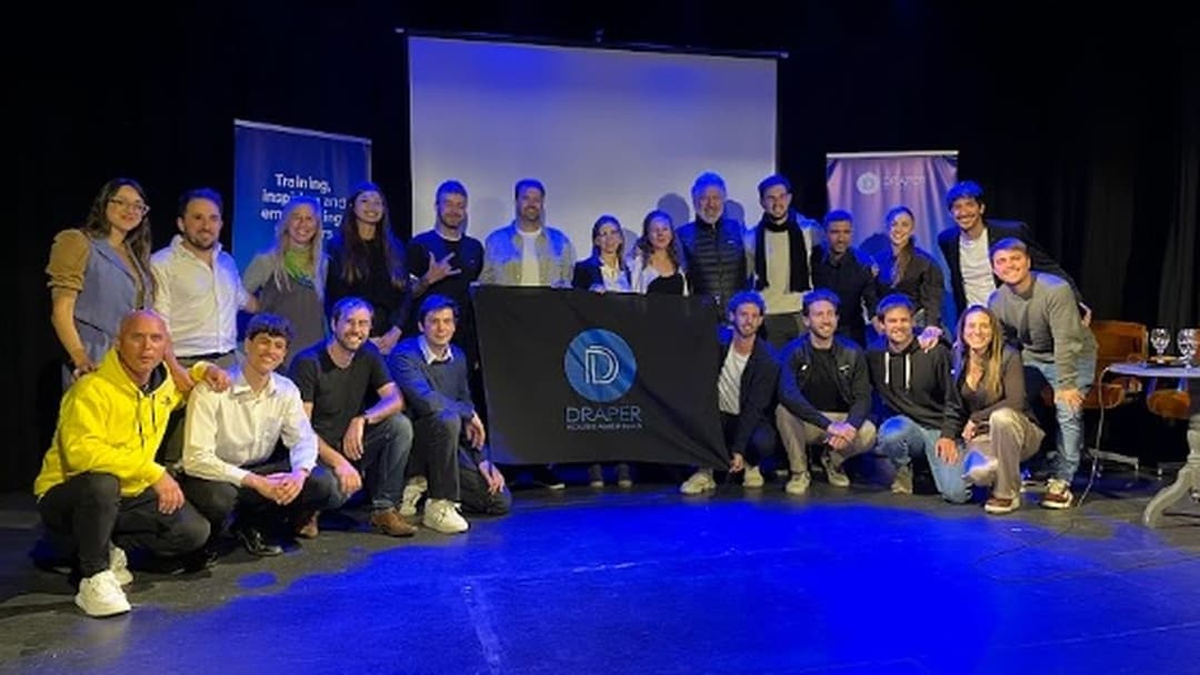 🌎 🚗 Rentennials cierra 2025 con récord de crecimiento