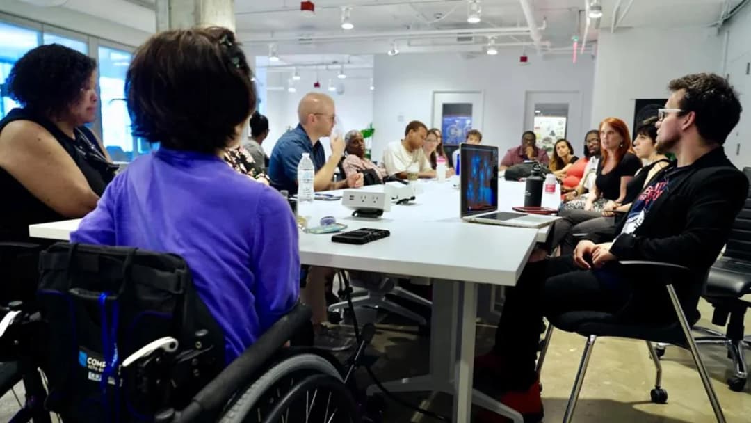 🤝 2Gether-International y BID Lab lanzan aceleradora para emprendedores con discapacidad