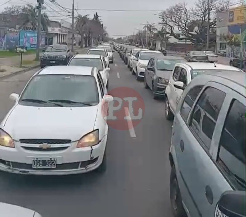 🚀 🚗 Remiseros de San Nicolás protestan por el funcionamiento de Uber