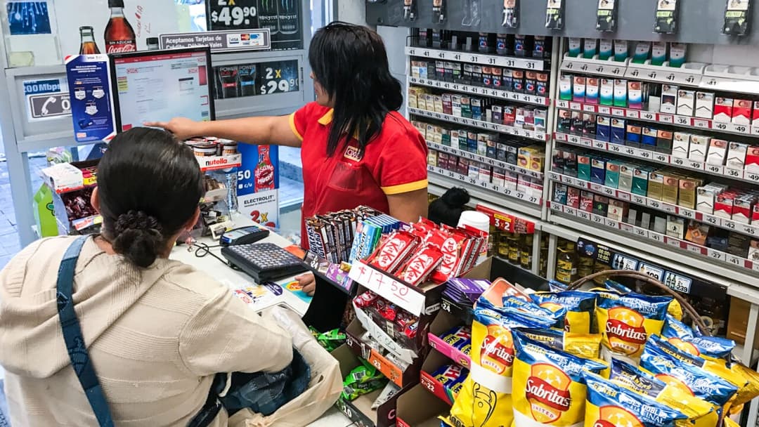 🚀 🛑 FEMSA frena planes bancarios para Spin y se enfoca en el ecosistema Oxxo