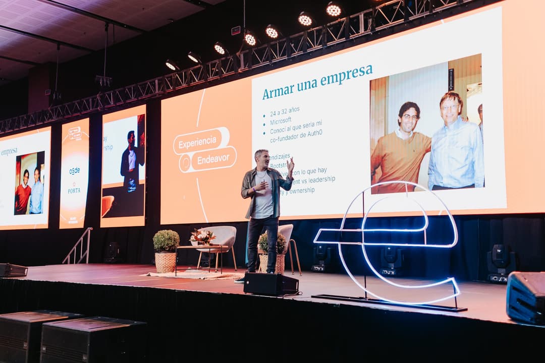 🚀 Vender una startup global: las historias de Auth0 y Aivo