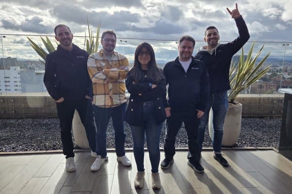 🌎 🛡️ Hackmetrix crea unidad de hackers éticos para asegurar agentes de IA en LATAM