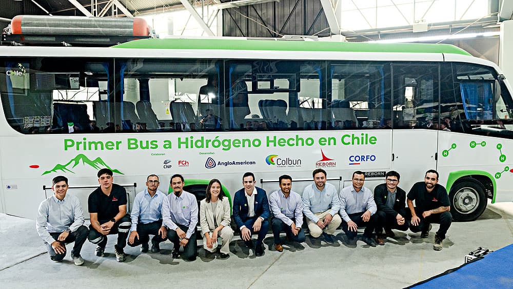🚀 🚌 Reborn Electric Motors lleva bus a hidrógeno «Made in Chile» a Hyvolution 2025
