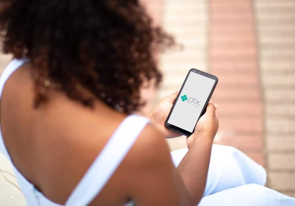 💳 dLocal lanza Pix con biometría en Brasil