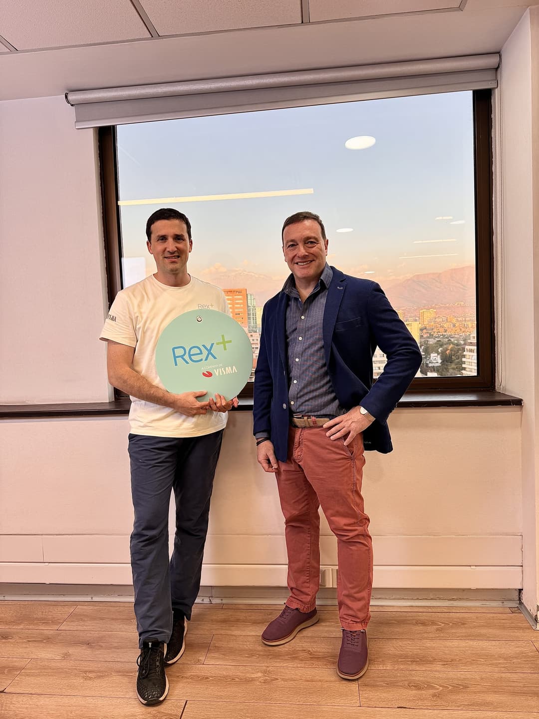 🤝 Rex+ y Codify se alían para lanzar el estudio salarial en tiempo real más grande de Chile