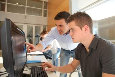 📚 Thincrs quiere formar a 1K estudiantes en México