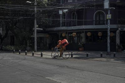 🛵Rappi podría subir los costos de domicilios hasta COL$18 por reforma laboral en Colombia