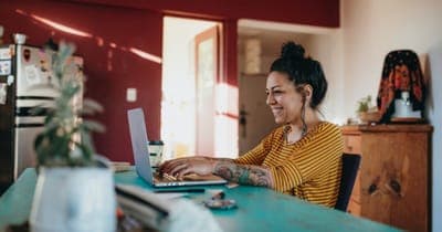Lanzan Neni Academy para que mujeres puedan crecer su negocio