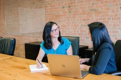 🥇 Platzi otorga 100 becas a mujeres en el área de la tecnología 