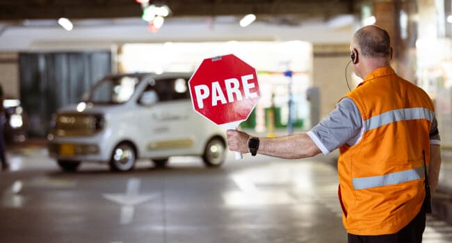 🚀 🚗 El Tesoro se alía con Gopass y Flypass para pagos de parqueadero automáticos