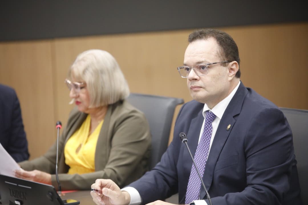 🚀 🇨🇷 Rechazan investigar contrato de Open English con el gobierno de Costa Rica