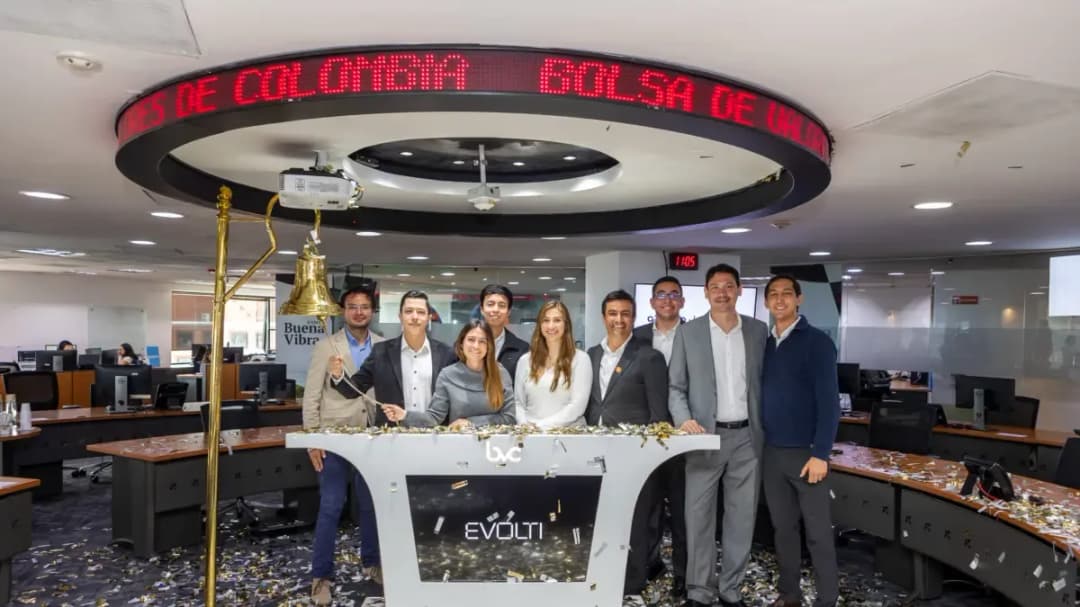 💰 ⚡ Evolti cierra campaña récord de deuda en a2censo por COP$4.000 millones