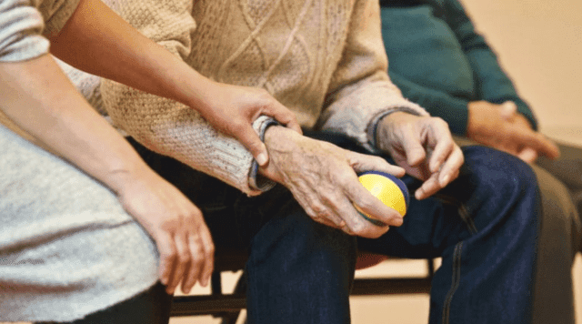 🏥 SITU reduce urgencias en adultos mayores con IA y proyecta expansión regional