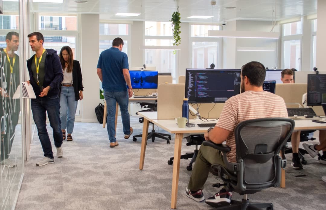 🚀 Luzia lanza 'Create' para crear aplicaciones y juegos sin código usando IA