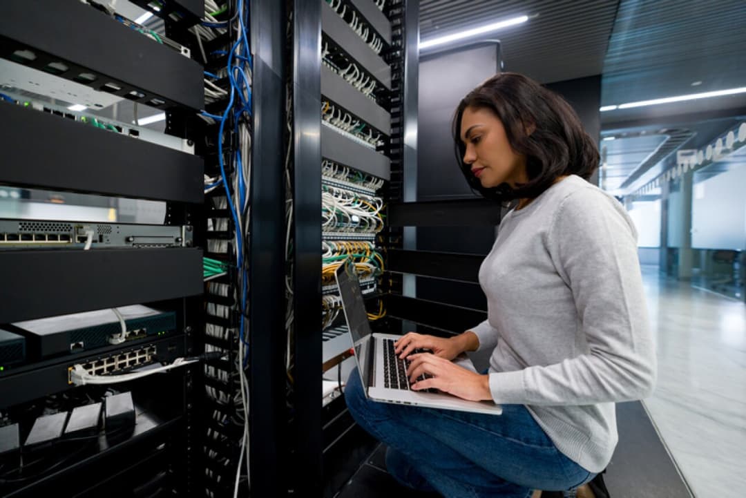 🚀 🎓 Laboratoria impulsa formación en IA y habilidades digitales para mujeres