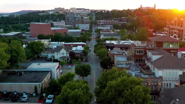 🚀 ♿ Wheel the World se asocia con Fayetteville para impulsar el turismo accesible