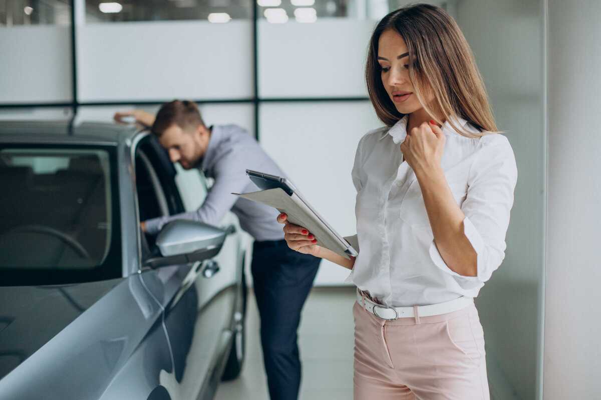 🚀 🚗 BitCar: Consumidores en México retrasan compra de autos pese a menores tasas