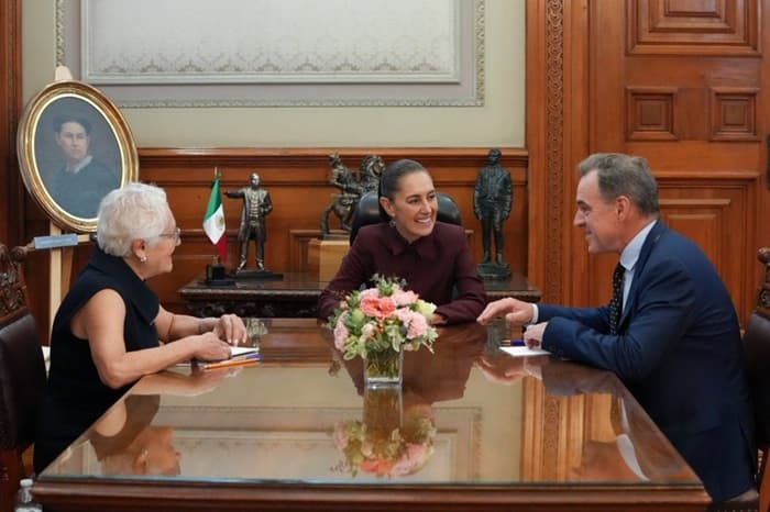🤝 Niall Ferguson de Ualá se reúne con la presidenta Sheinbaum para hablar sobre México y EE.UU.