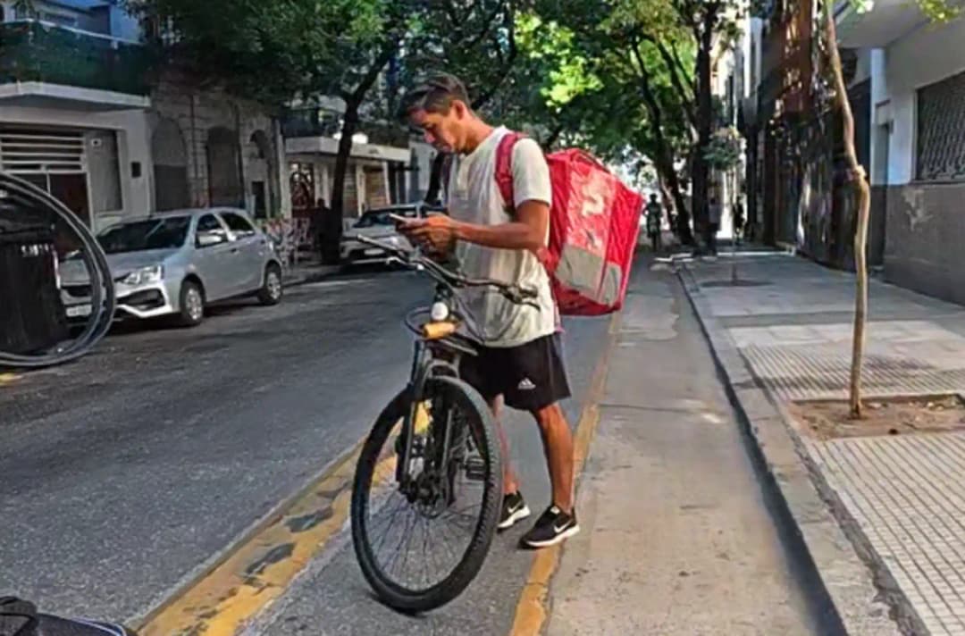🚀 🛵 Rappi Turbo genera conflictos vecinales en Buenos Aires por su modelo logístico